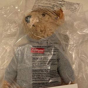 Supreme Bear Box Logo